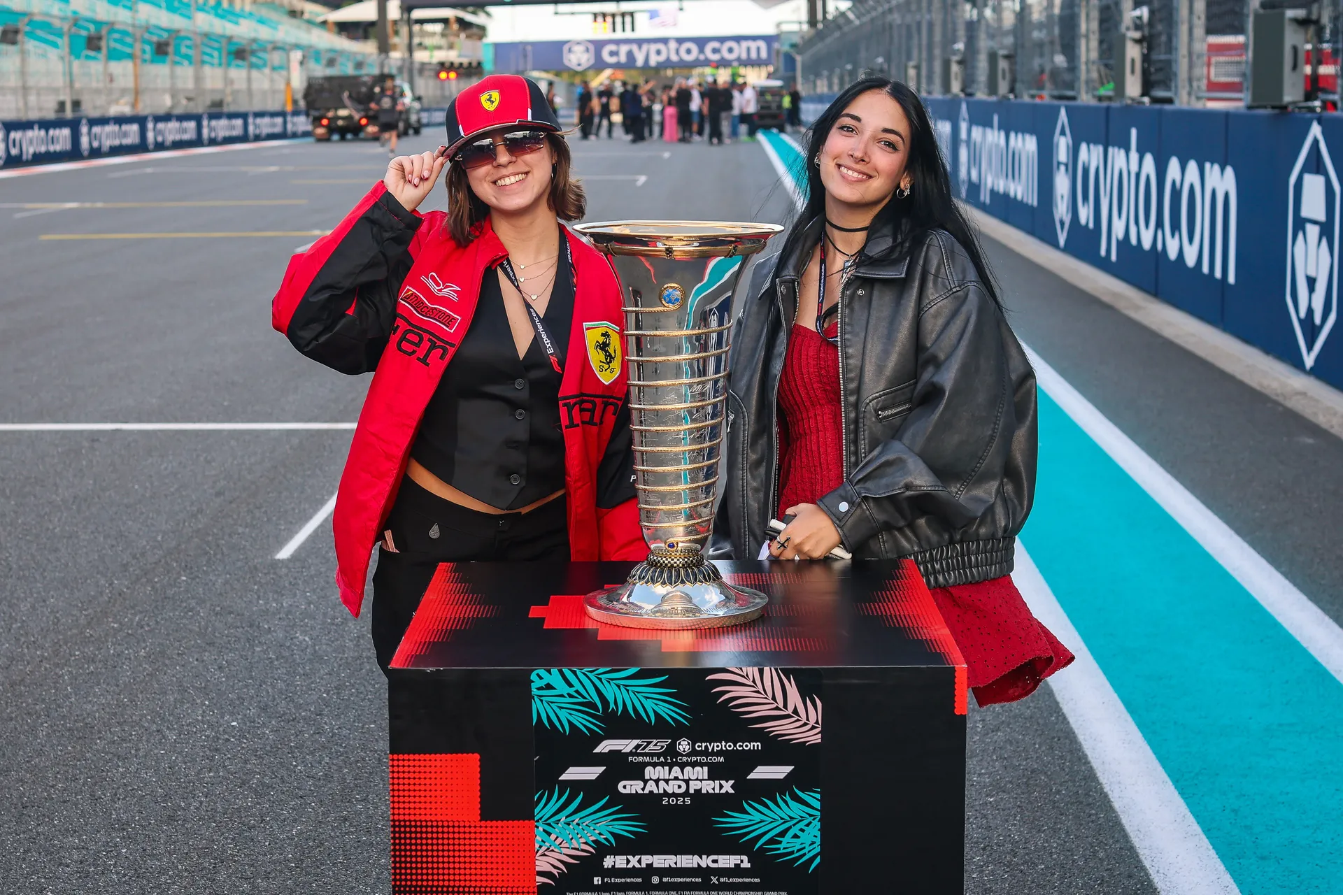 F1<sup>®</sup> Experiences Hero </br> FORMULA 1 Miami 2026